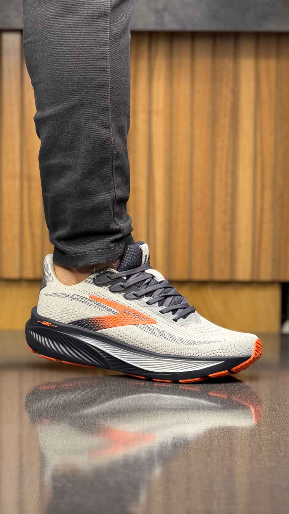 IMG_4054 کتونی مردانه بروکس مدل GHOST