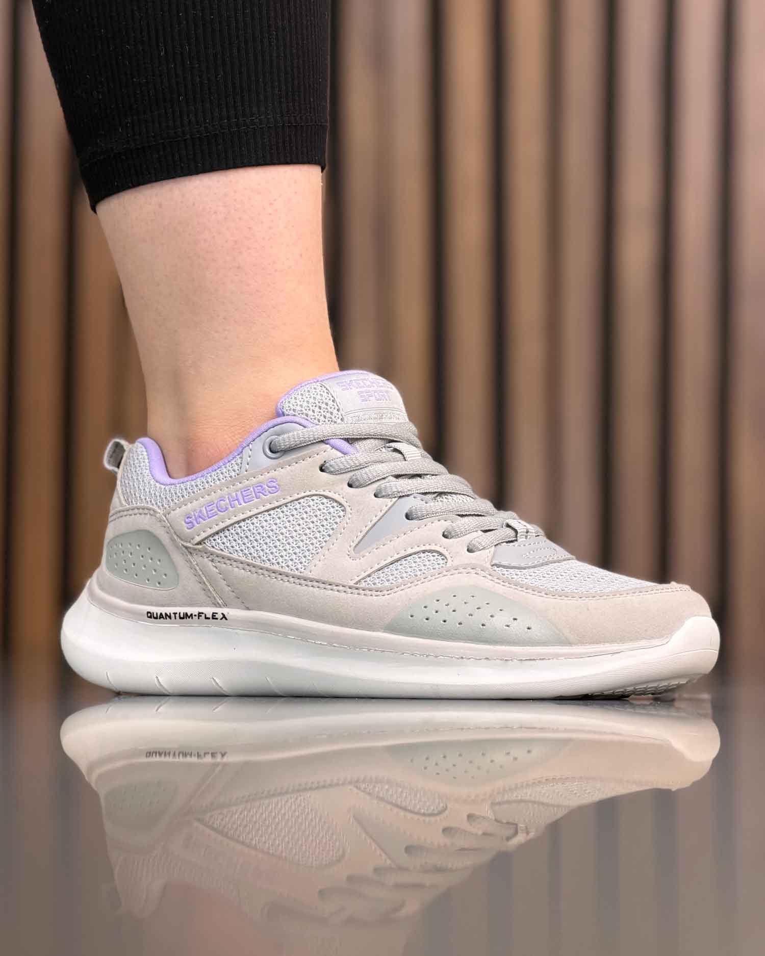 کتونی زنانه اسکیچرز کوانتوم فلکس