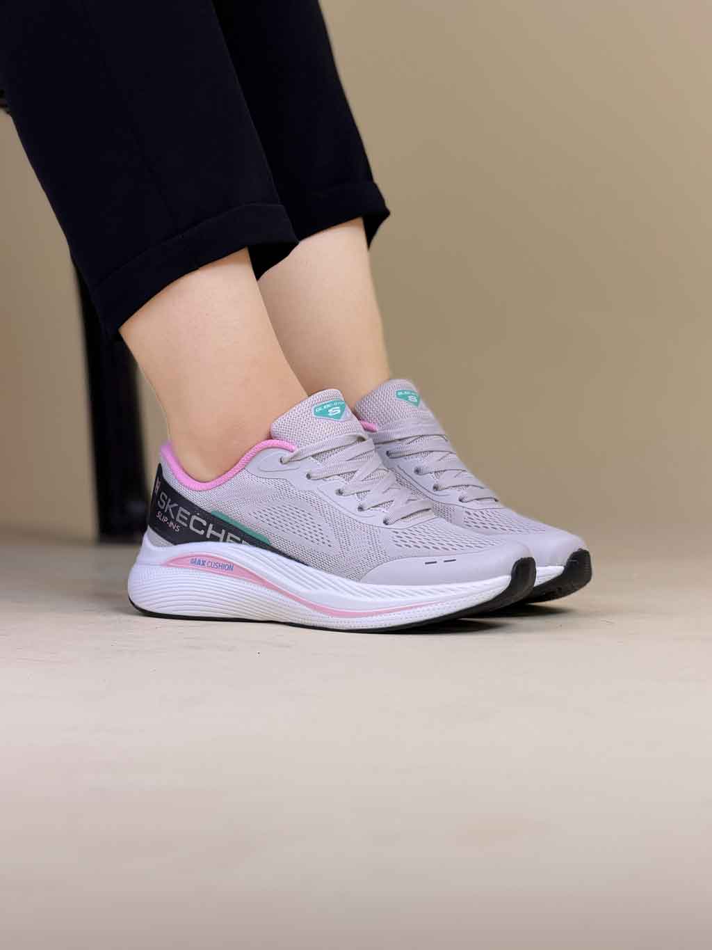 کفش اسکچرز مدل مکس کوشینگ( Max Cushioning)